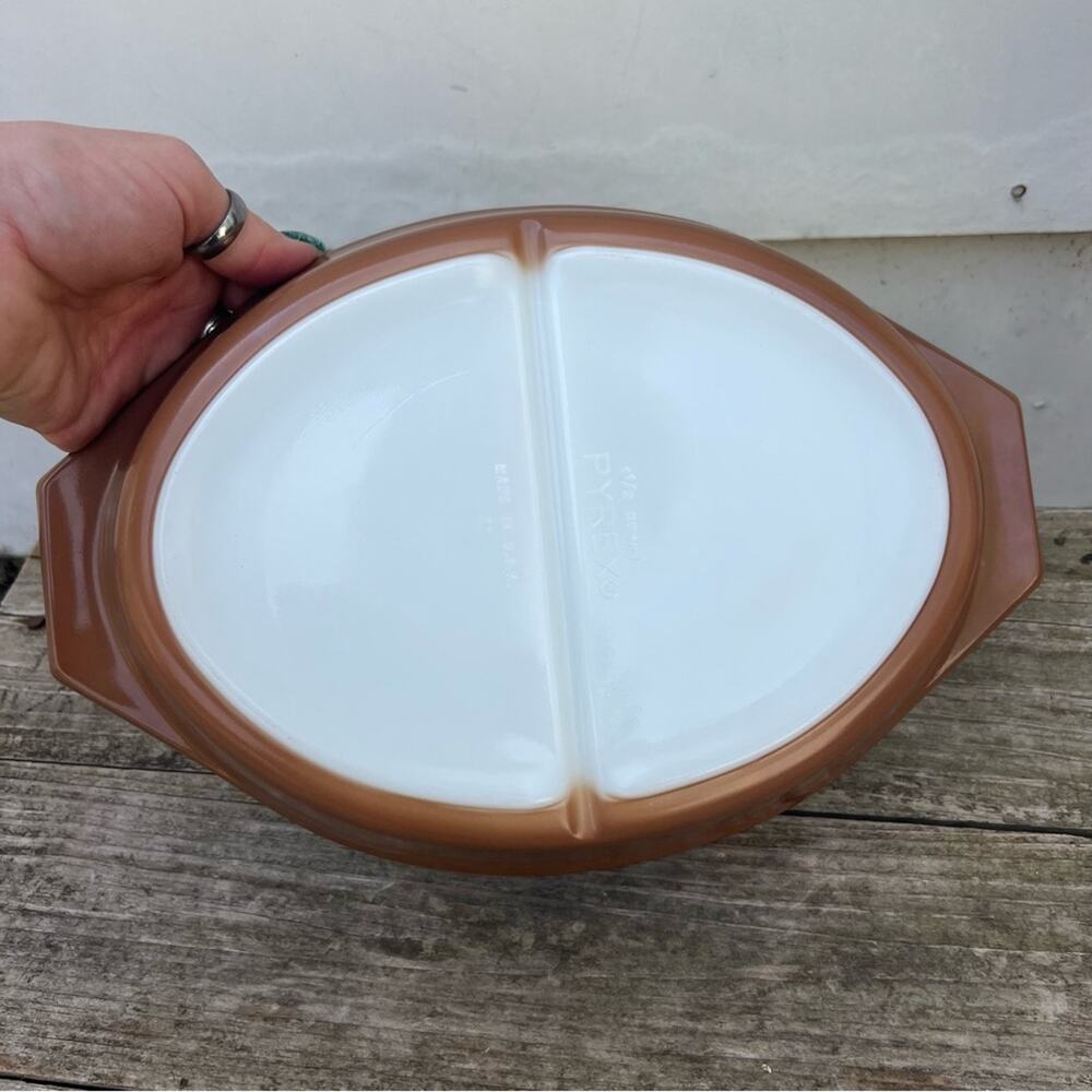 Pyrex Early American #27 divided casserole dish brown gold metallic pattern - Picture 7 of 9